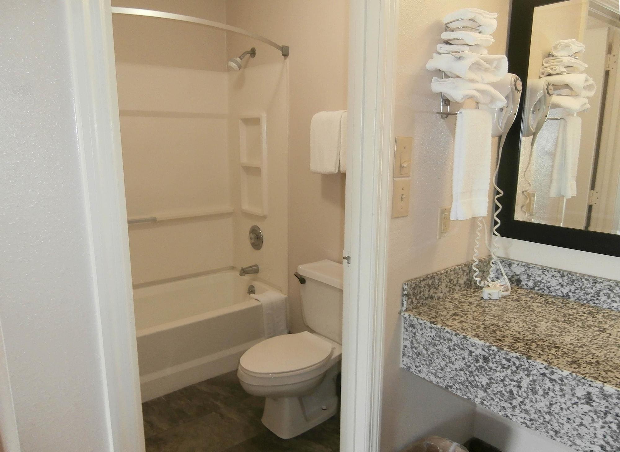 Americas Best Value Inn Blue Ridge Extérieur photo